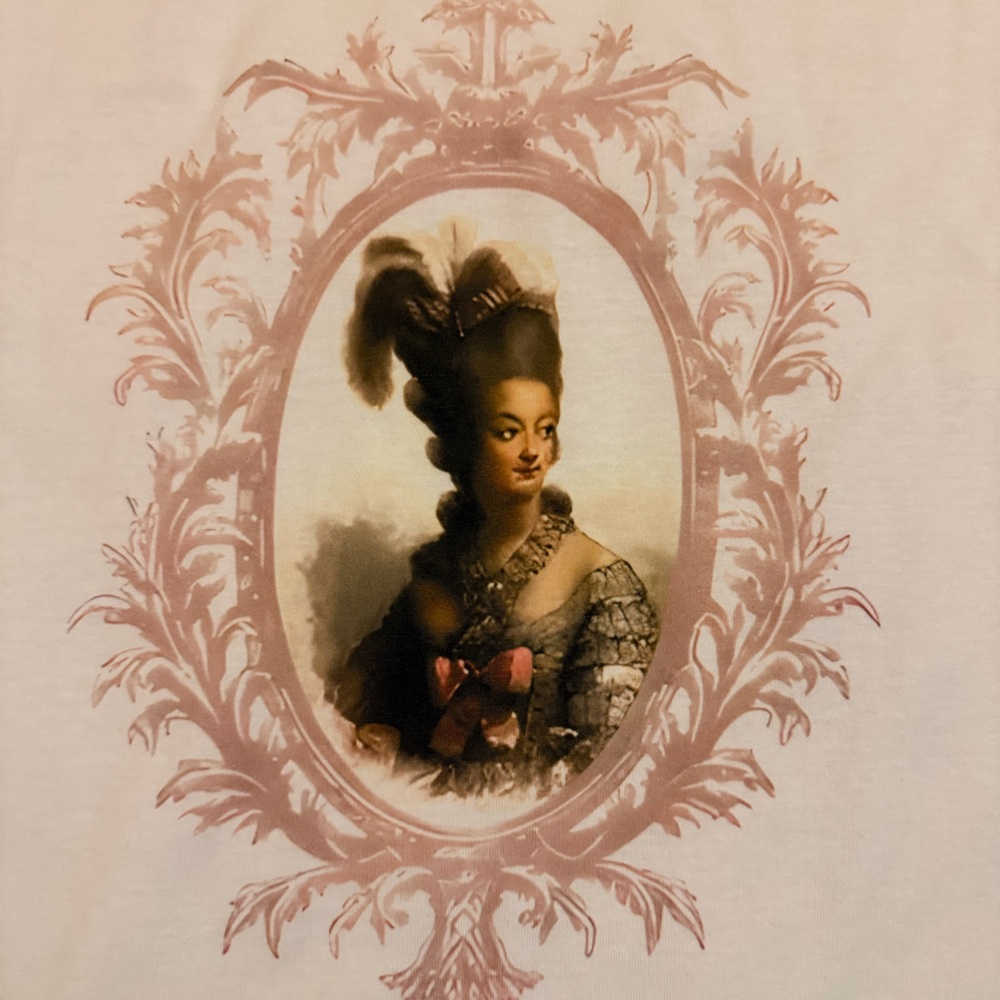 Shabby Chic White Short Sleeve Graphic Tee with Vintage Marie Antoinette Design - Picture 4 of 7